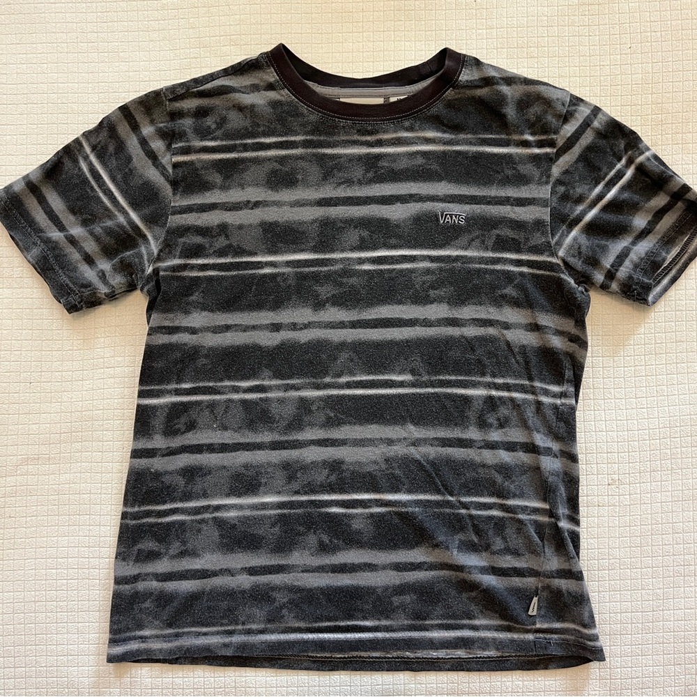 Vans boys tshirt, size medium